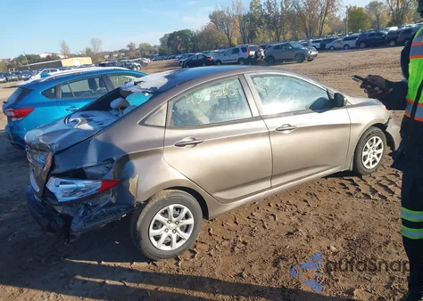 2013 Hyundai Accent Gls z USA, uszkodzony, nr VIN KMHCT4AE8DU424056